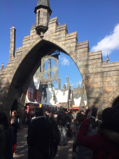 {0F26AC0D-4BA1-4BBB-8911-A2E789B6111E:01}